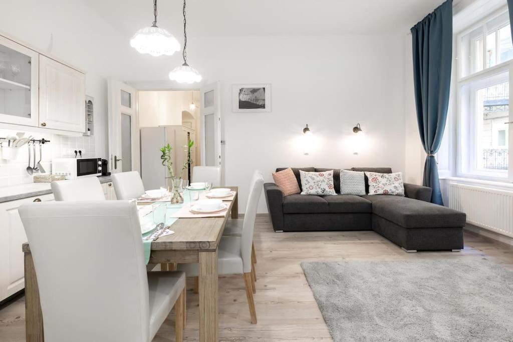 Perfect Day 3 -3 Bedr, 2 Bathrooms Budapest Bagian luar foto