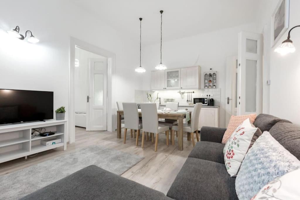 Perfect Day 3 -3 Bedr, 2 Bathrooms Budapest Bagian luar foto